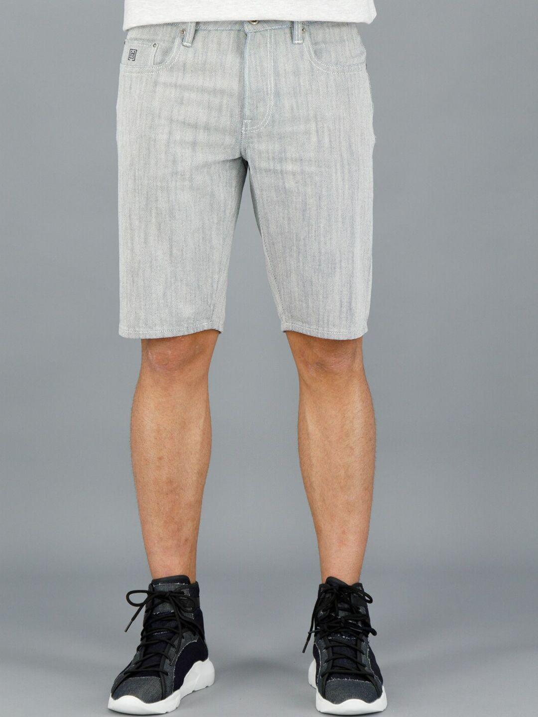 freesoul-men-grey-striped-shorts