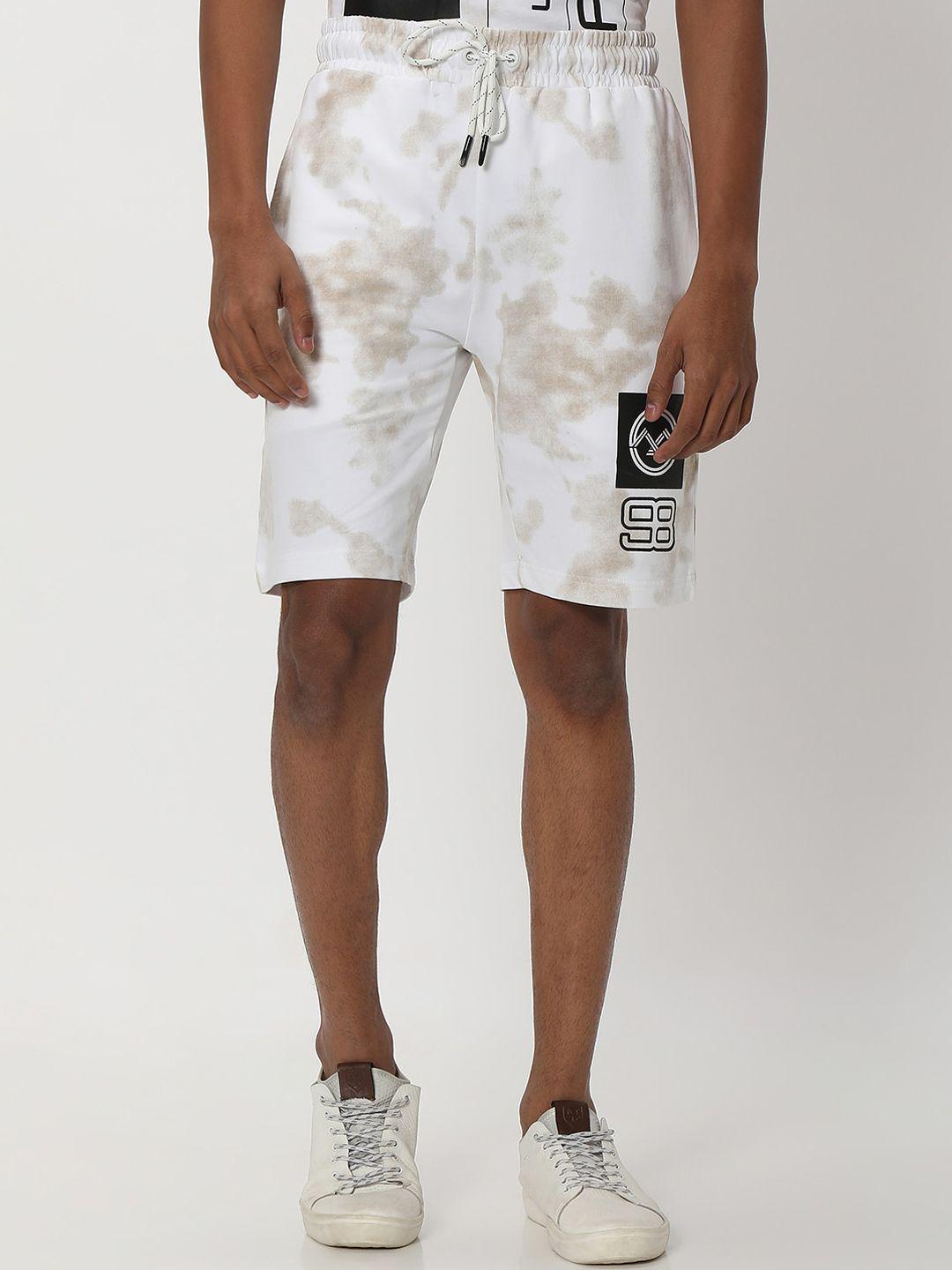 mufti-men-white-printed-shorts