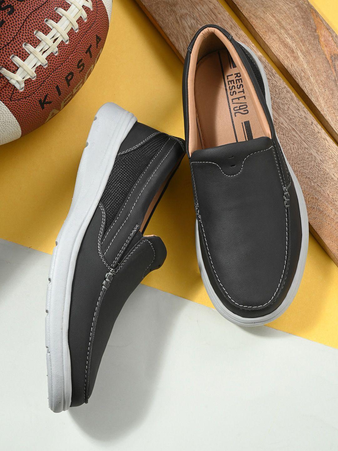 spykar-men-textured-contrast-sole-slip-on-sneakers