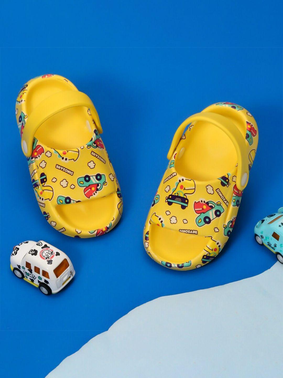 yellow-bee-boys-cars-printed-clogs-sandals