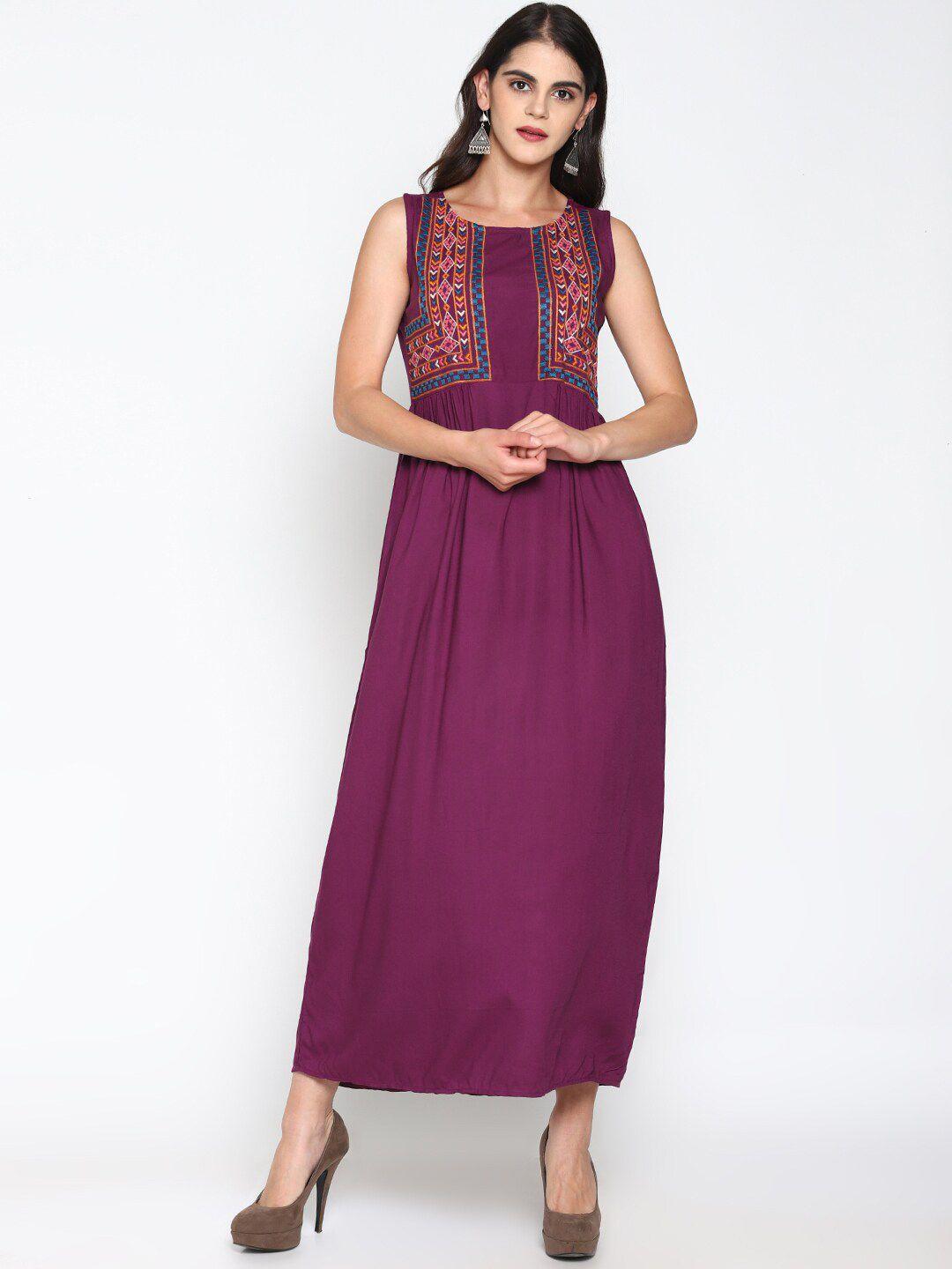 untung-embroidered-cotton-maxi-dress