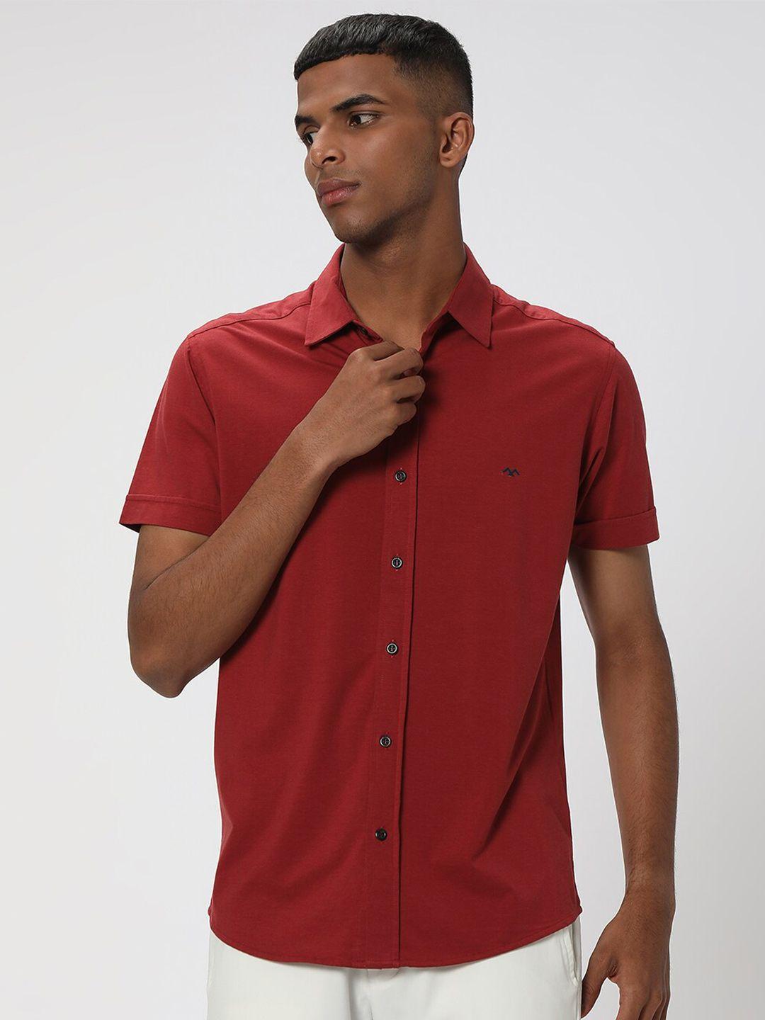 mufti-slim-fit-opaque-casual-shirt