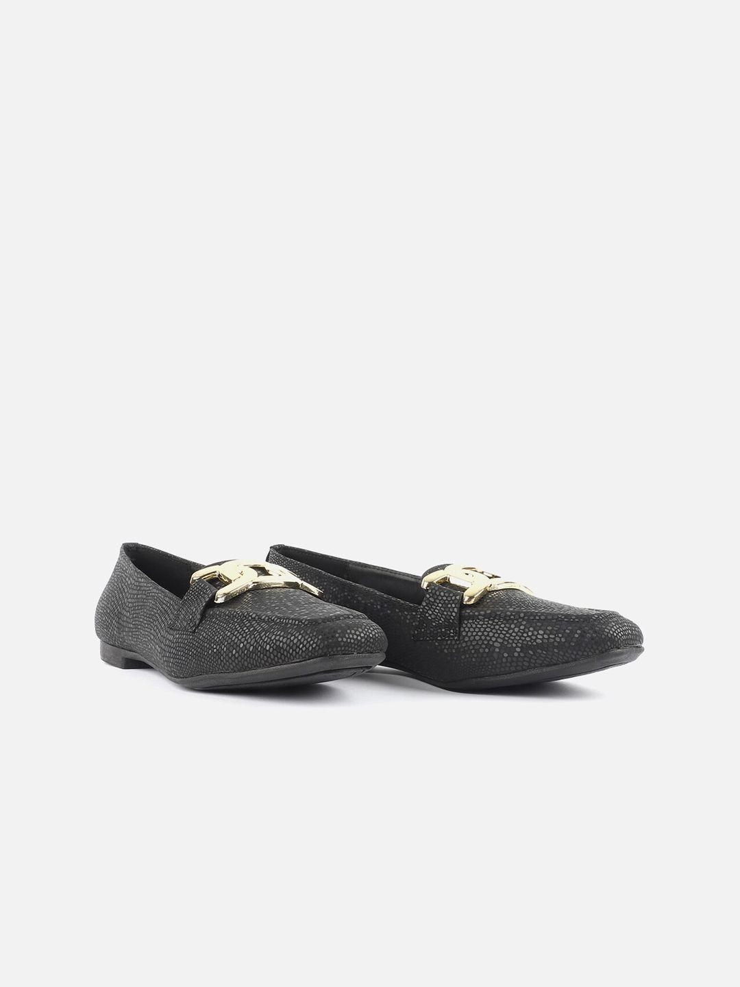 carlton-london-women-textured-comfort-insole-horsebit-loafers