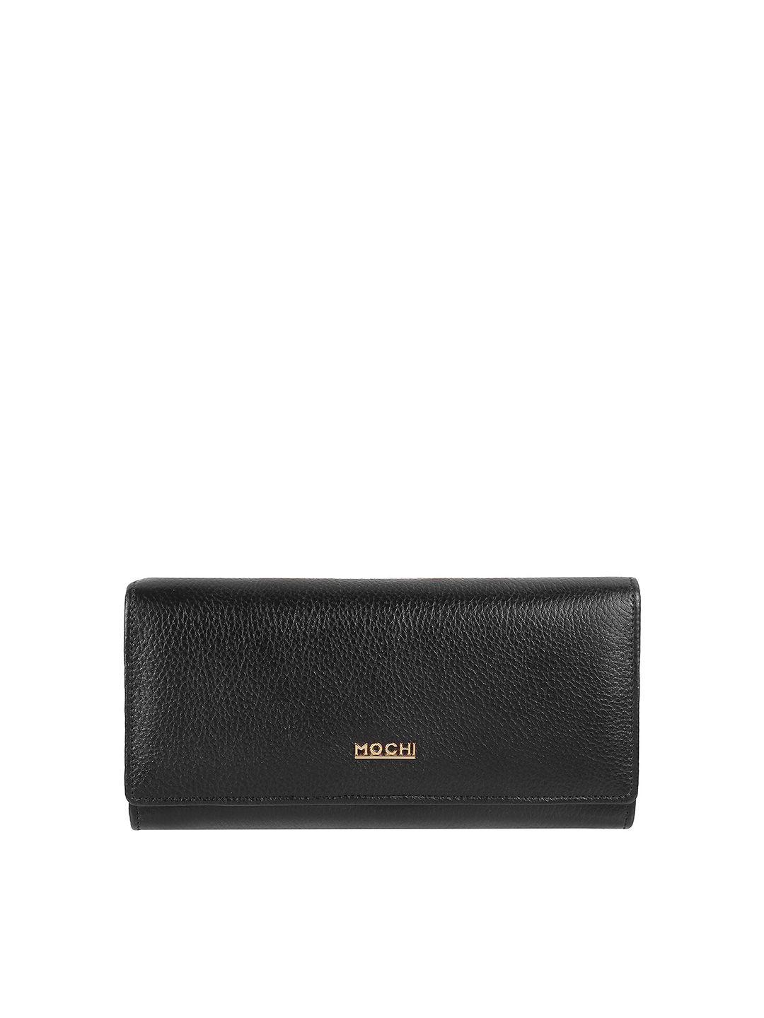 mochi-women-black-textured-zip-detail-three-fold-wallet