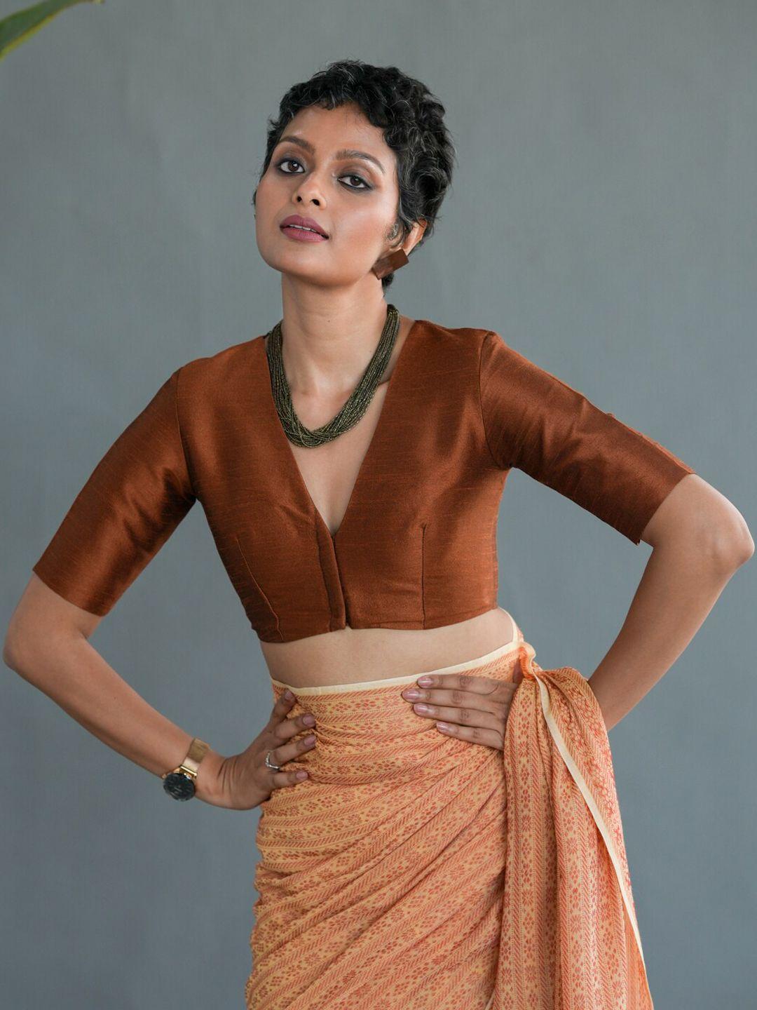 suta-v-neckline-saree-blouse