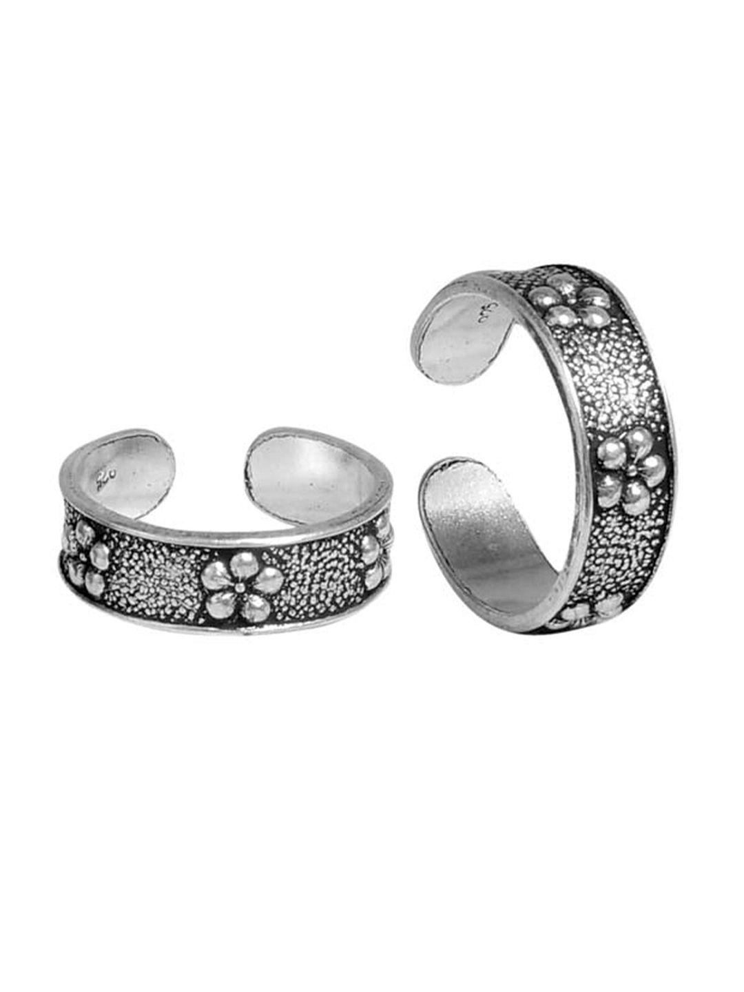 abhooshan-set-of-2-92.5-sterling-silver-set-of-2-oxidized-adjustable-toe-rings