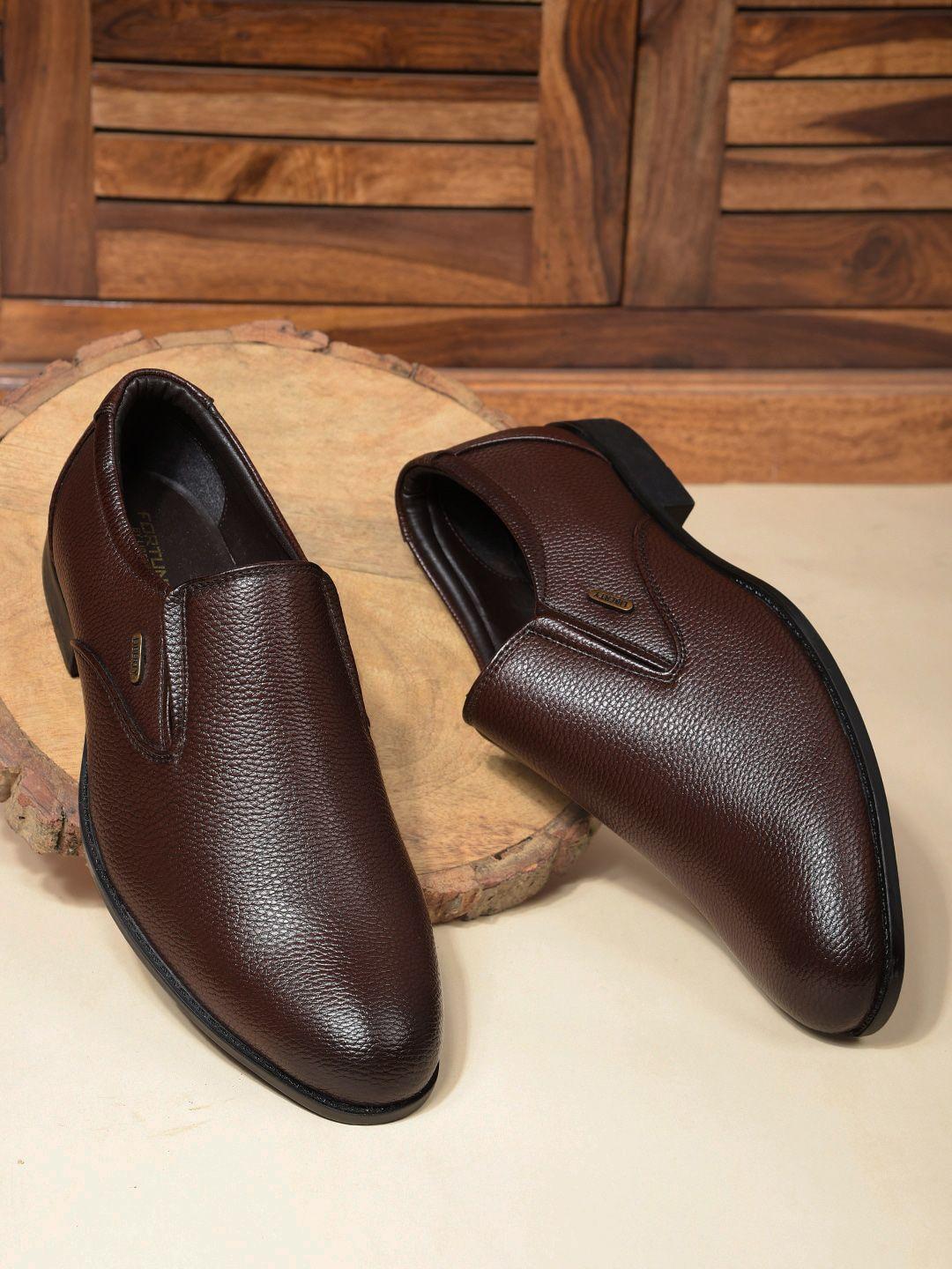 liberty-men-textured-formal-slip-on-shoes