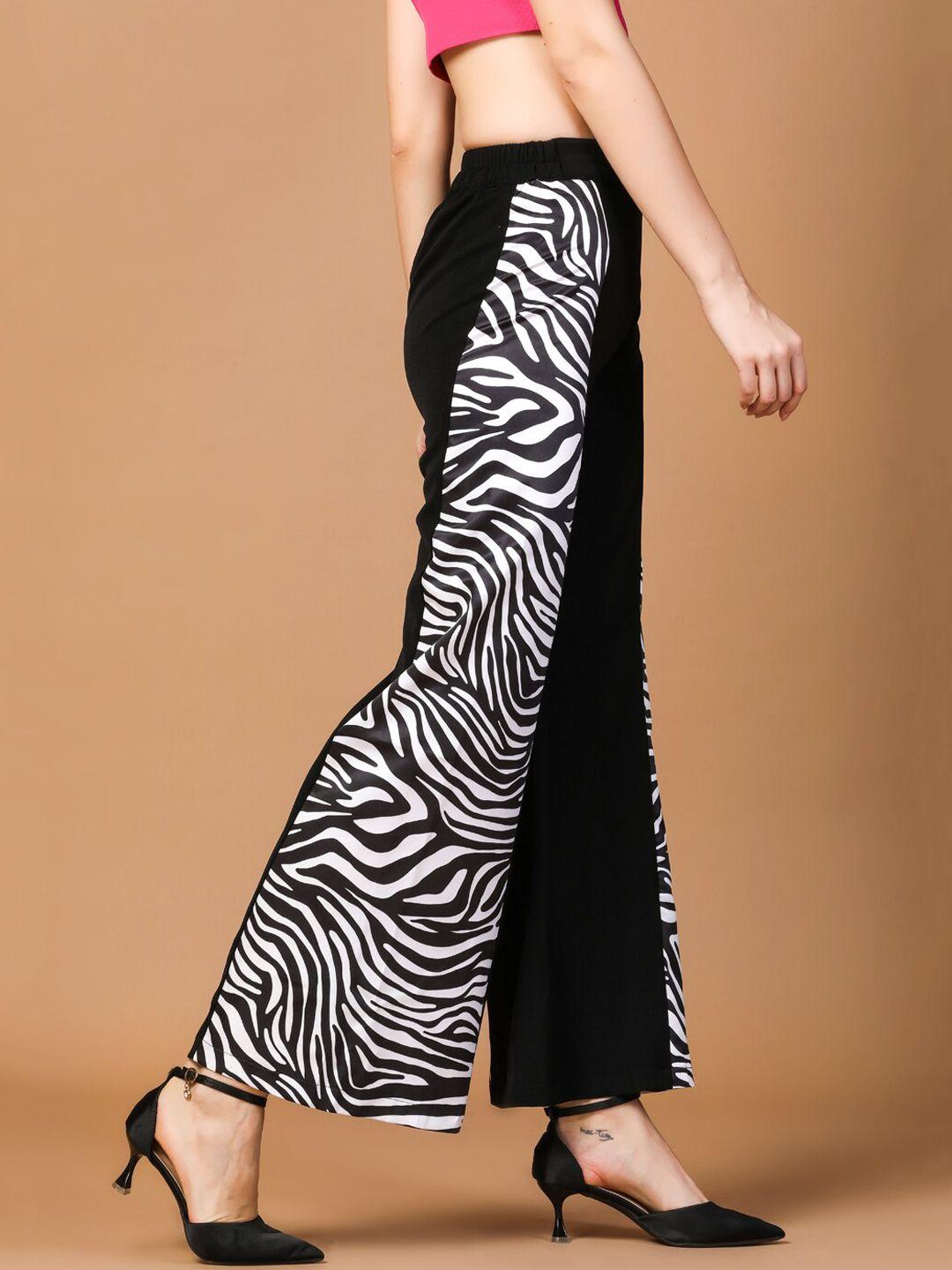 de-novoo-women-zebra-print-flared-high-rise-parallel-trousers