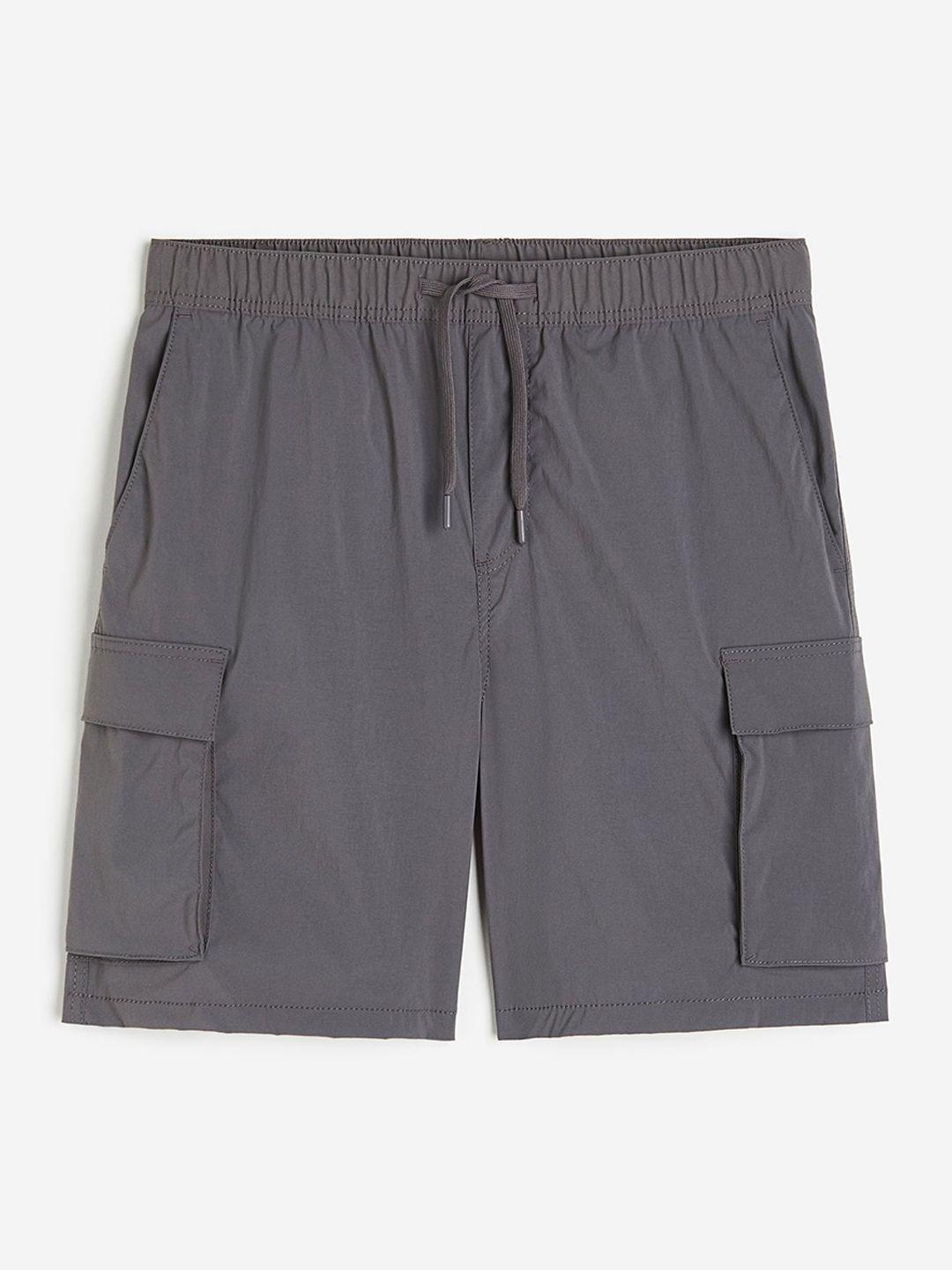 h&m-men-regular-fit-cargo-shorts
