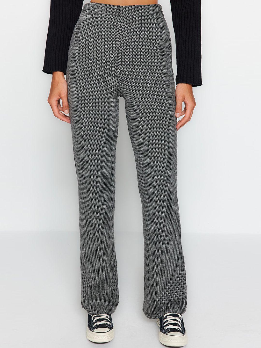 trendyol-women-printed-mid-rise-regular-trousers