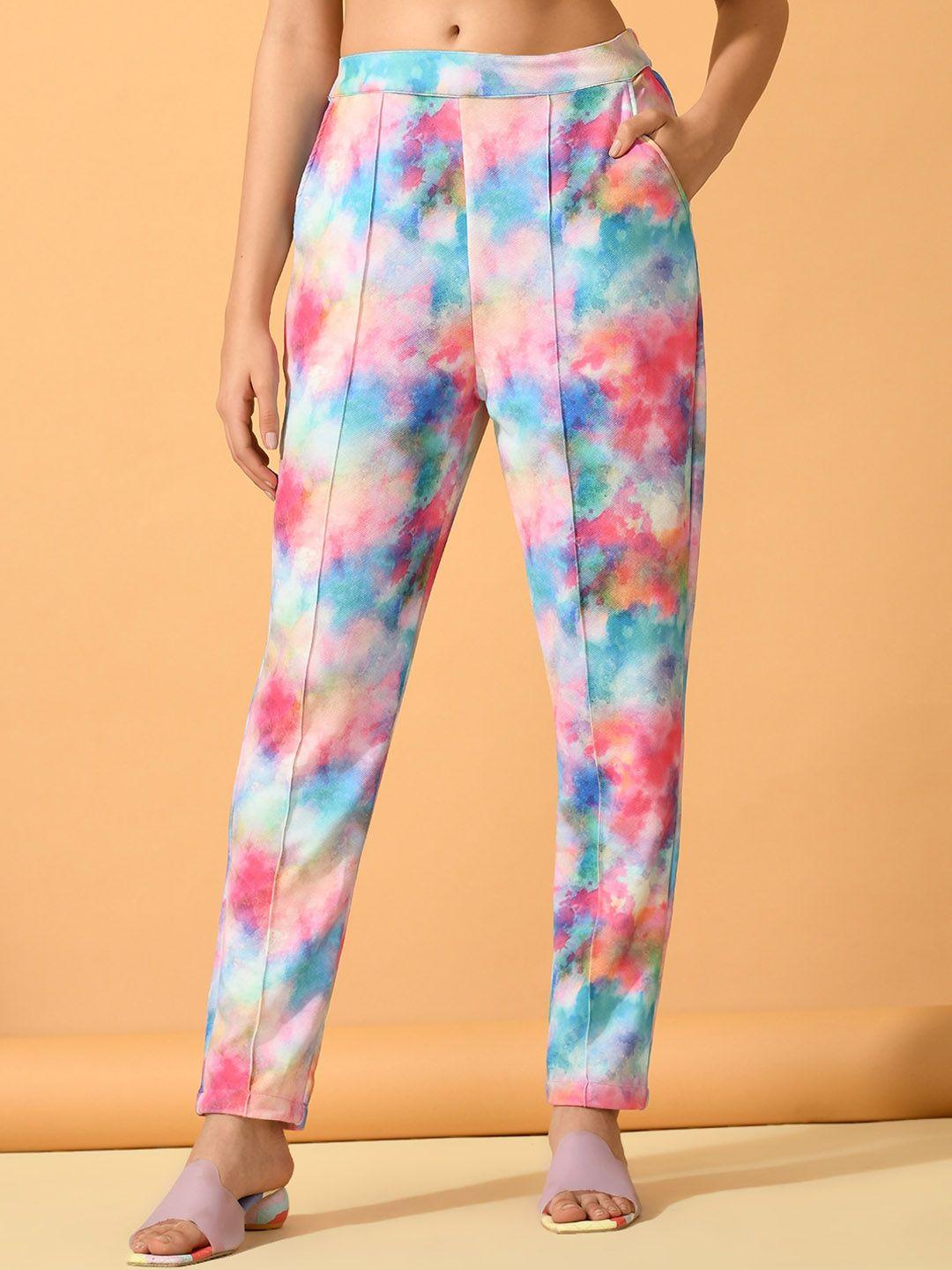 dressberry-women-multicoloured-printed-comfort-slim-fit-wrinkle-free-pleated-trousers