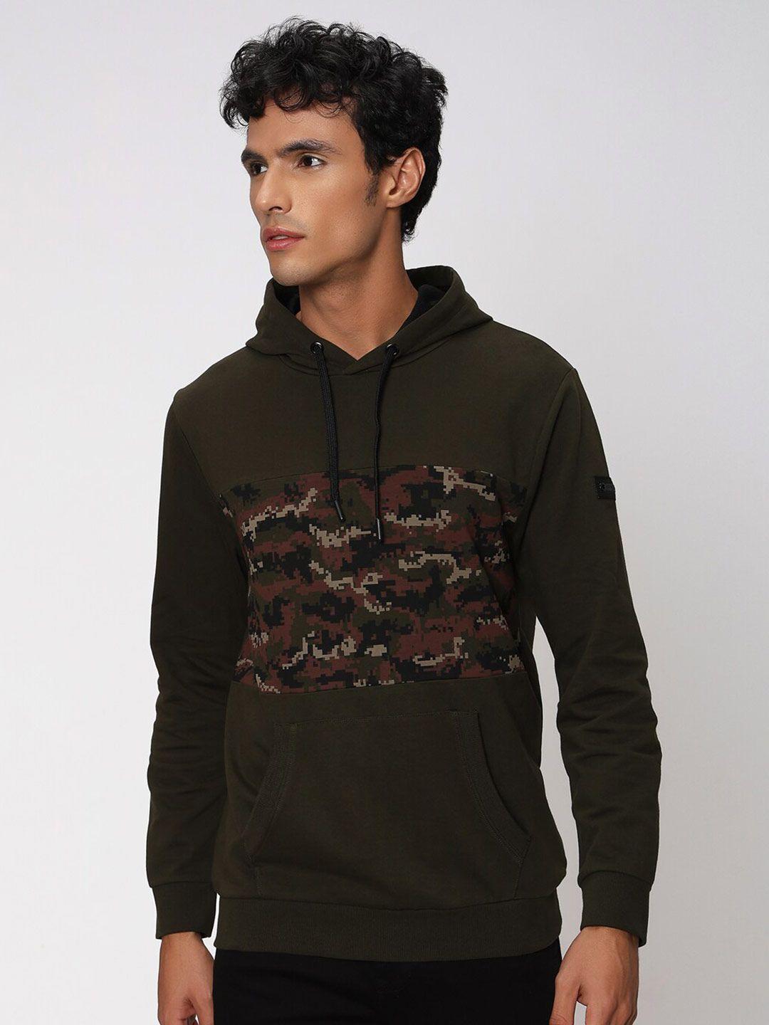 mufti-camouflage-printed-hooded-pullover-sweatshirt