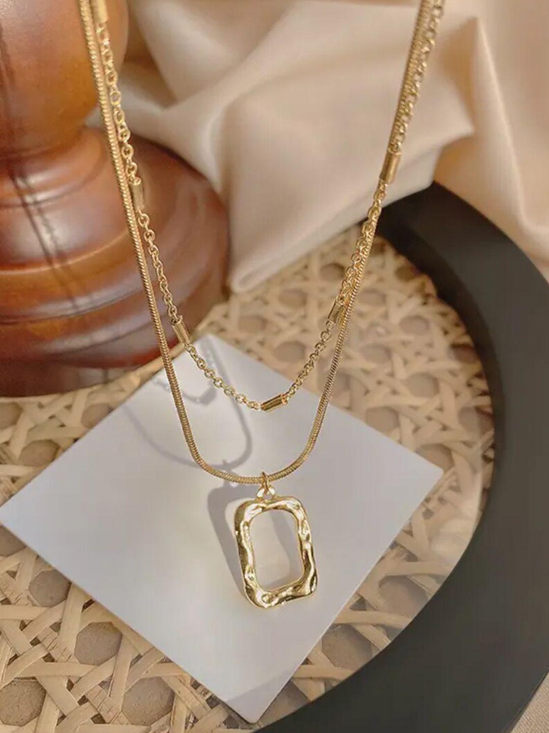 salty-minimal-necklace
