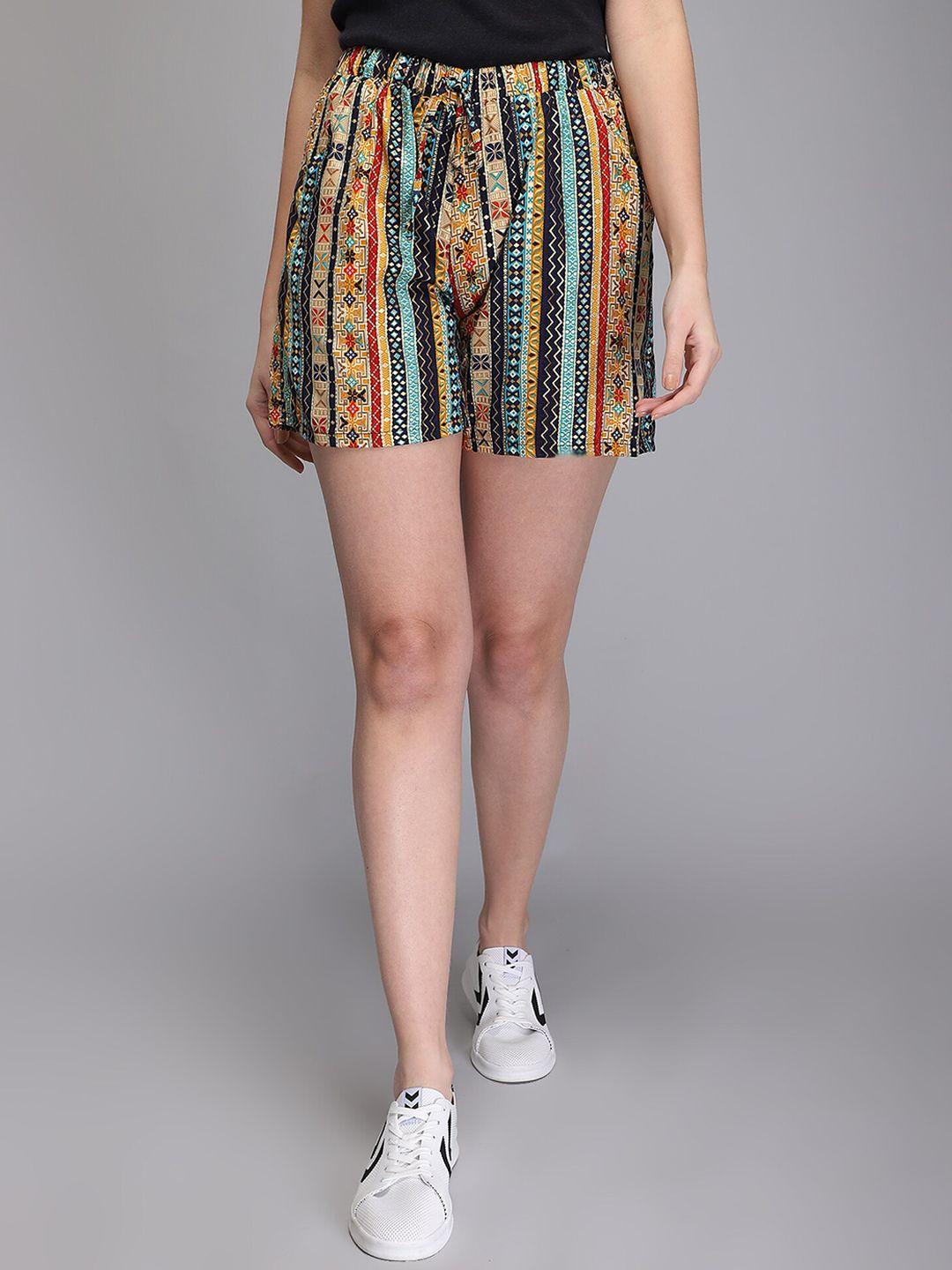 aditi-wasan-women-geometric-printed-shorts
