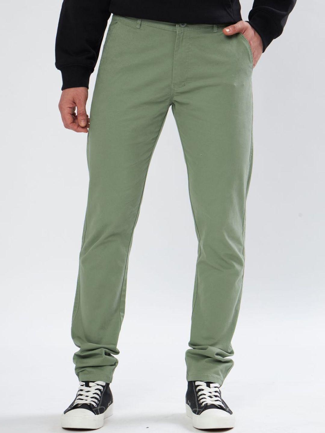 united-denim-men-relaxed-slim-fit-mid-rise-denim-regular-trousers