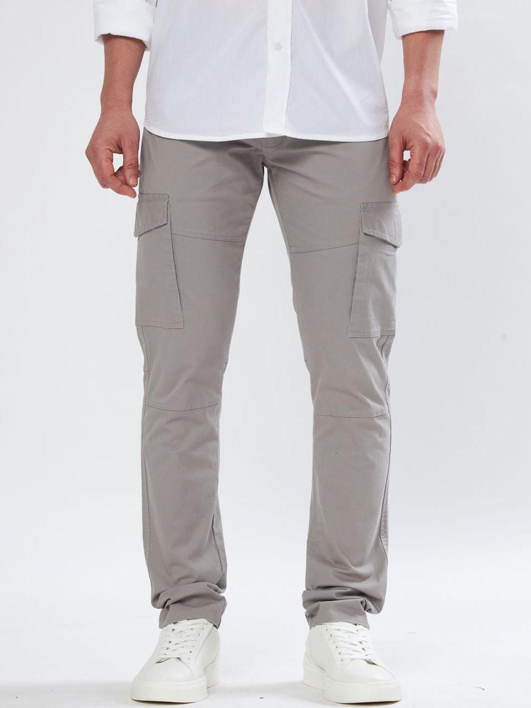 united-denim-men-relaxed-fit-cargo-trousers