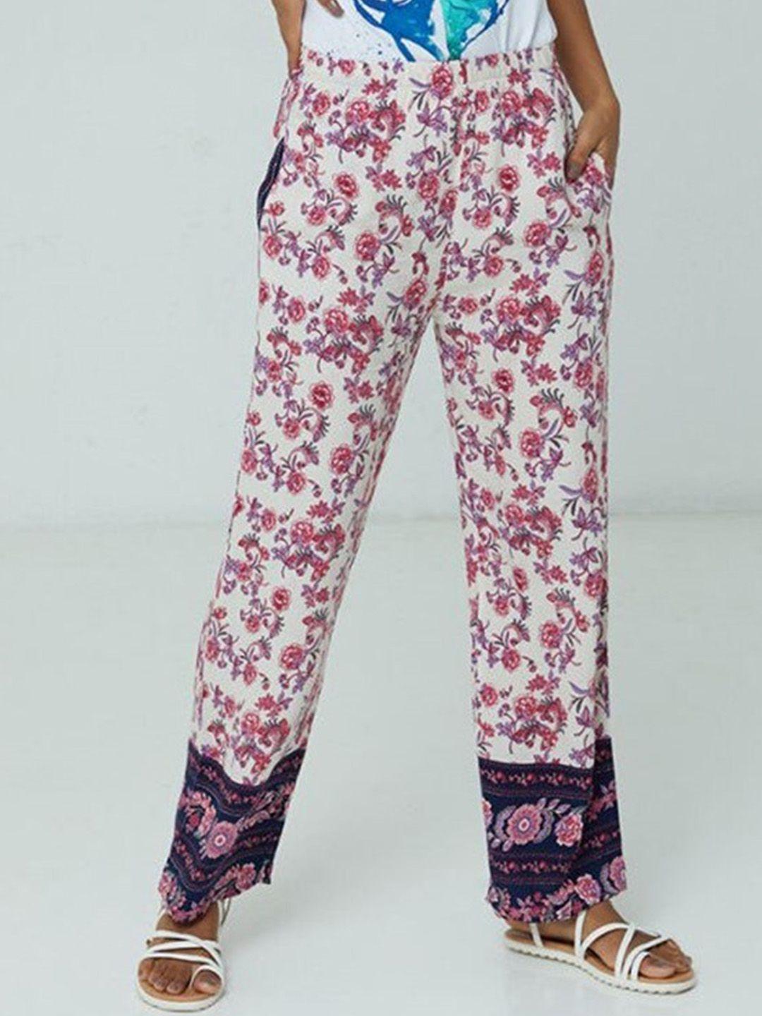 aila-women-floral-printed-trousers