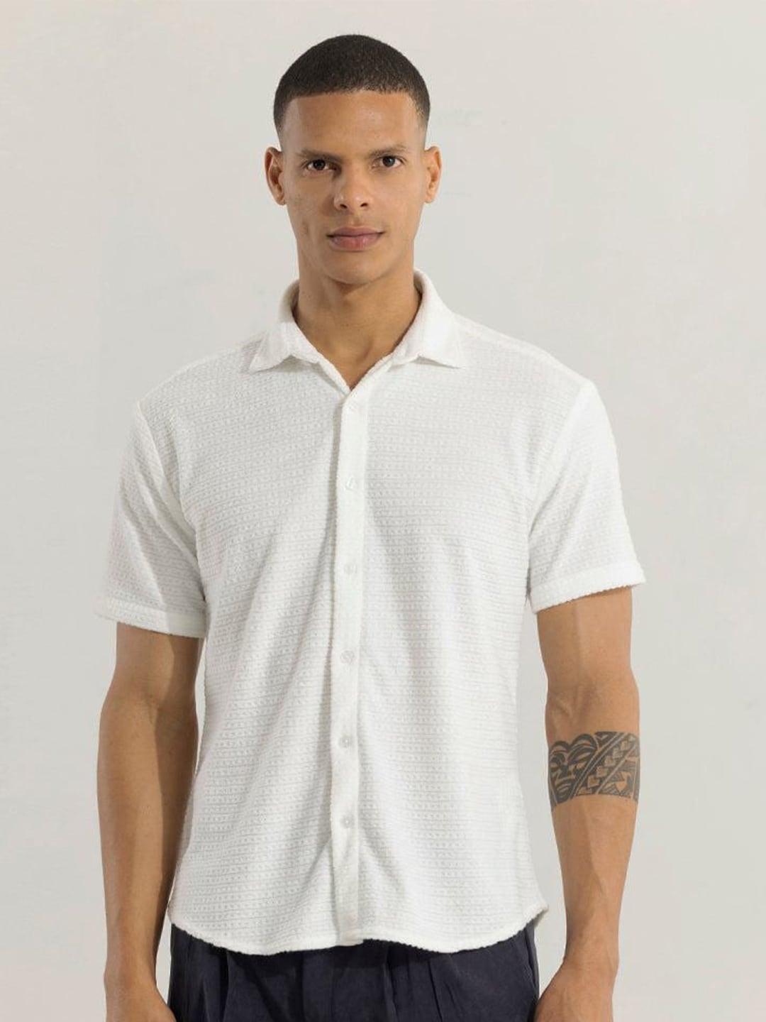 snitch-white-classic-slim-fit-self-design-casual-shirt