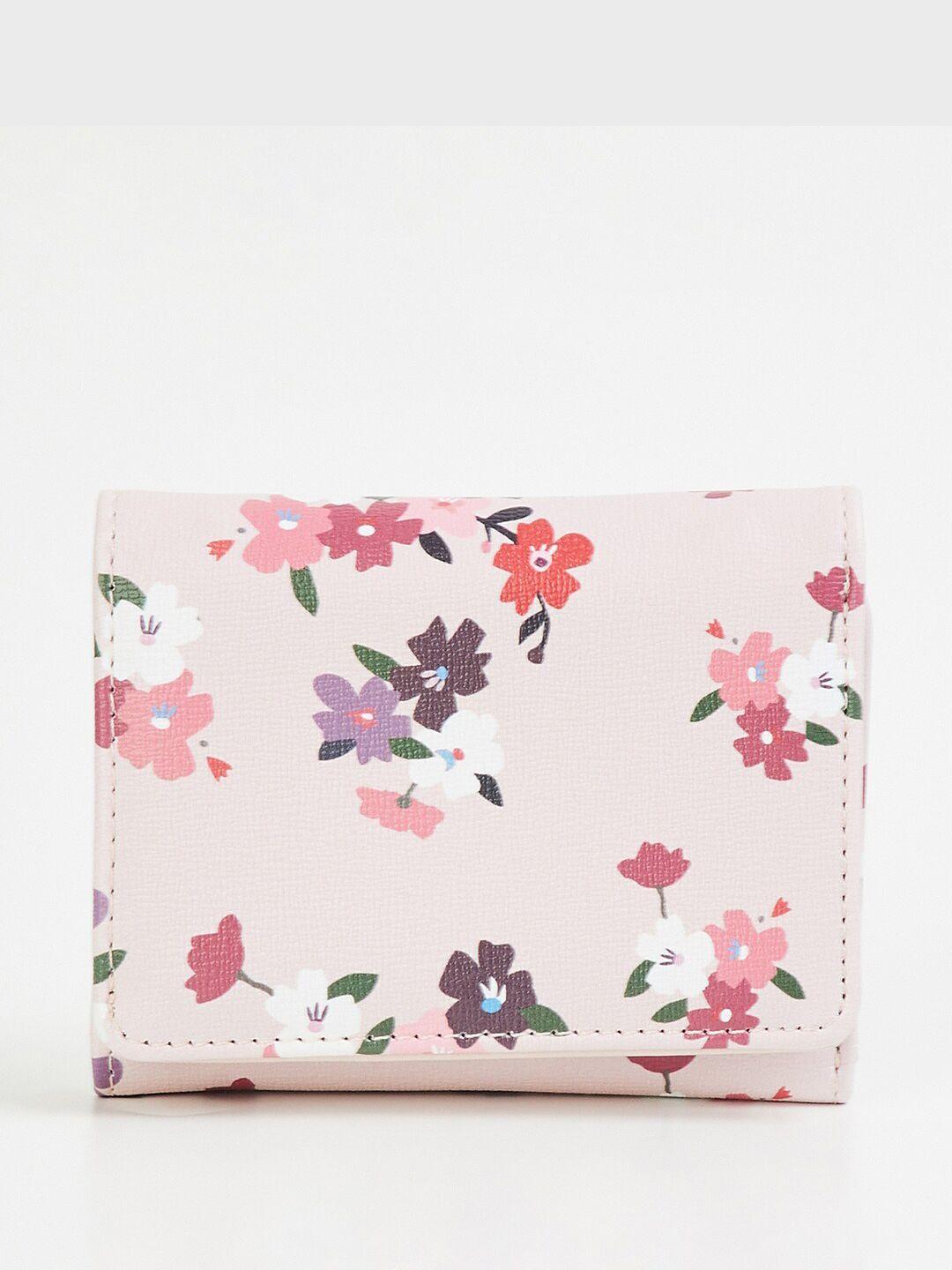 ginger-by-lifestyle-women-pink-&-green-floral-printed-pu-two-fold-wallet