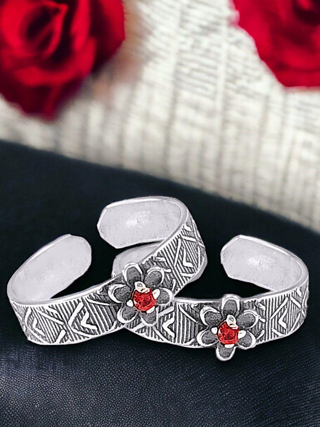 taraash-set-of-2-sterling-silver-cz-studded-toe-rings
