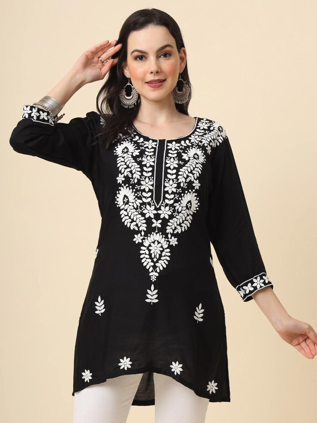 here&now-black-&-white-ethnic-motifs-embroidered-round-neck-straight-kurti