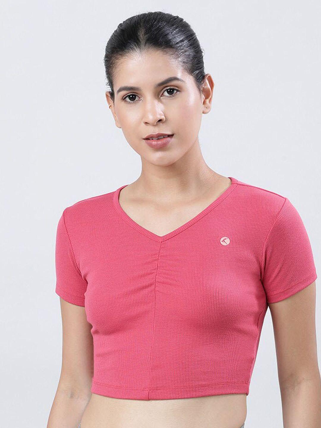 lovable-sport-v-neck-crop-fitted-top