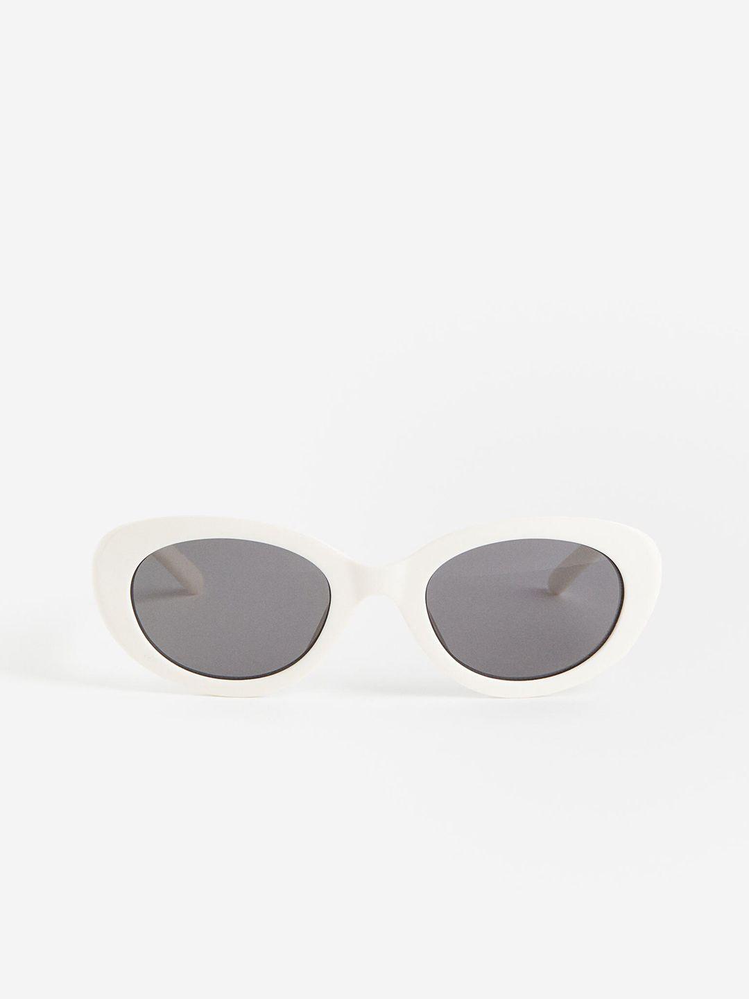 h&m-oval-sunglasses