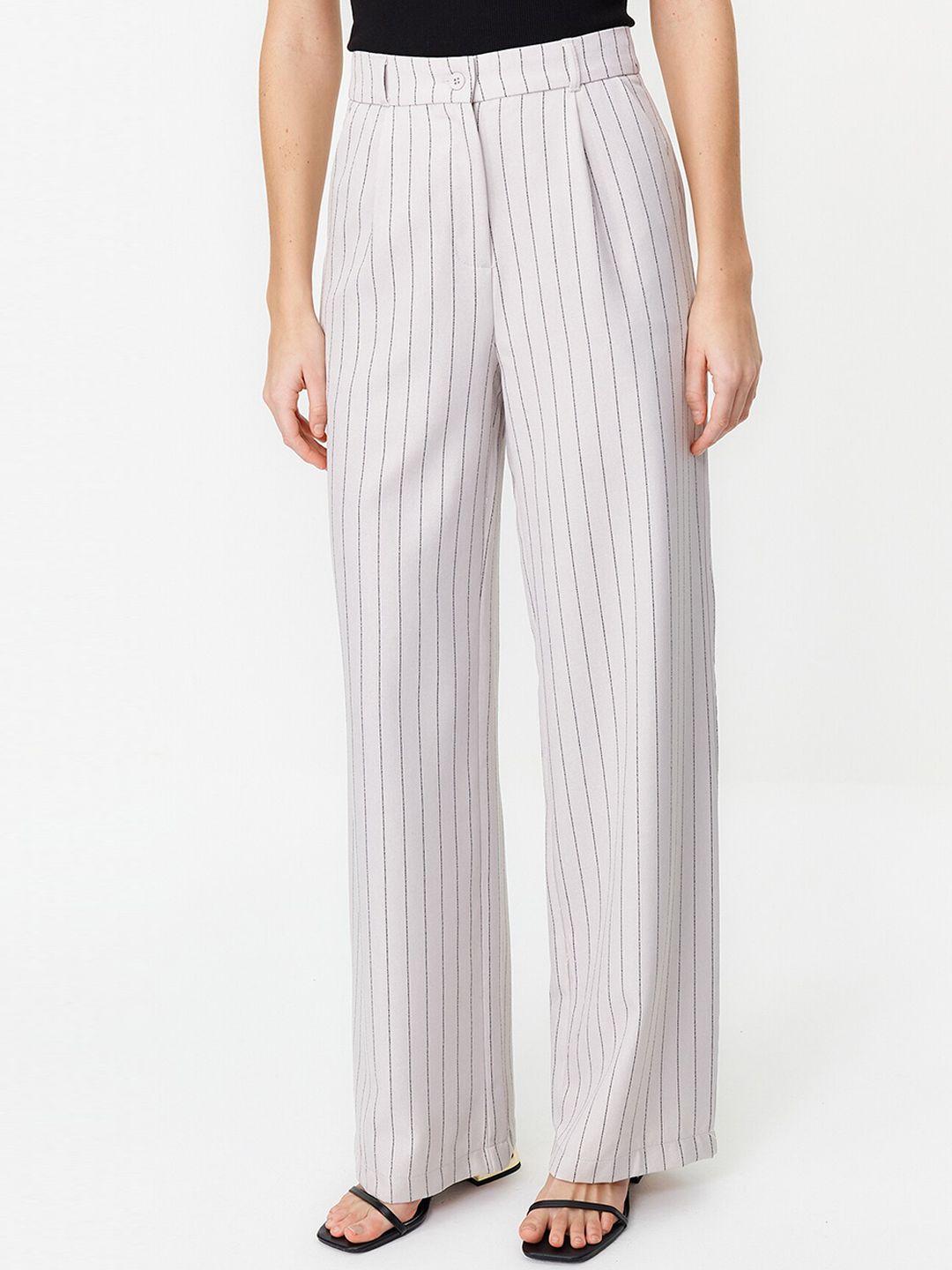 trendyol-women-striped-pleated-parallel-trousers