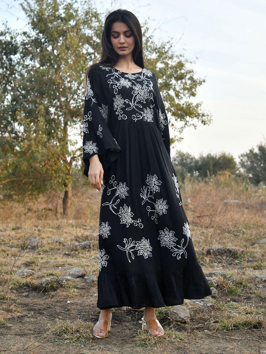 nyaro-floral-embroidered-flared-sleeves-maxi-dress