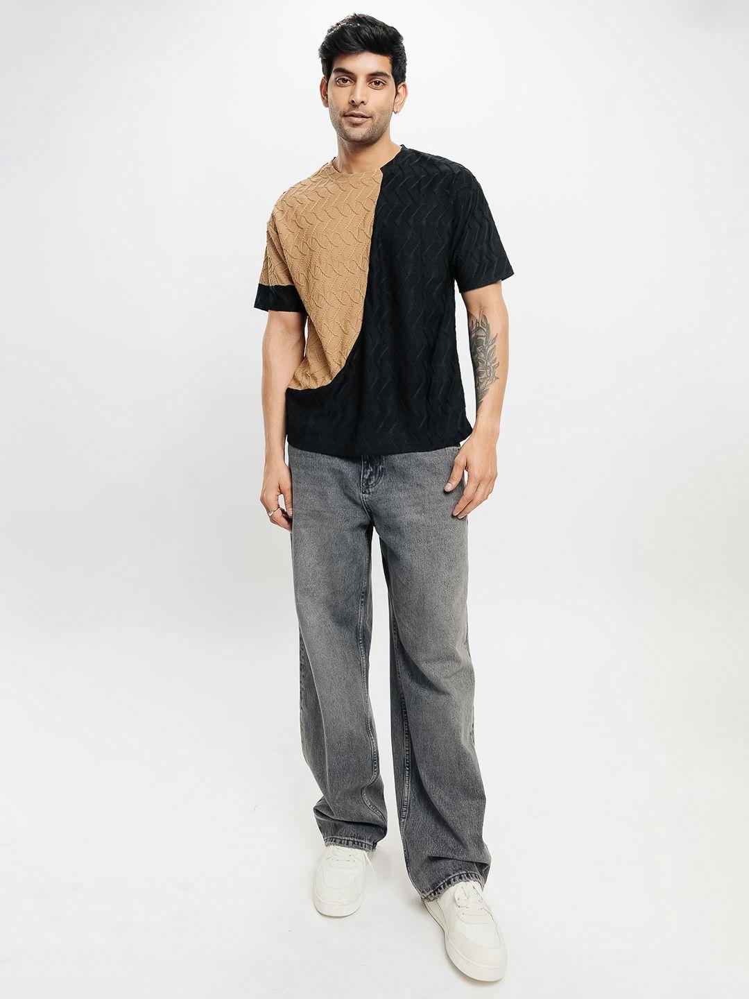 freakins-men-colourblocked-v-neck-extended-sleeves-pockets-t-shirt