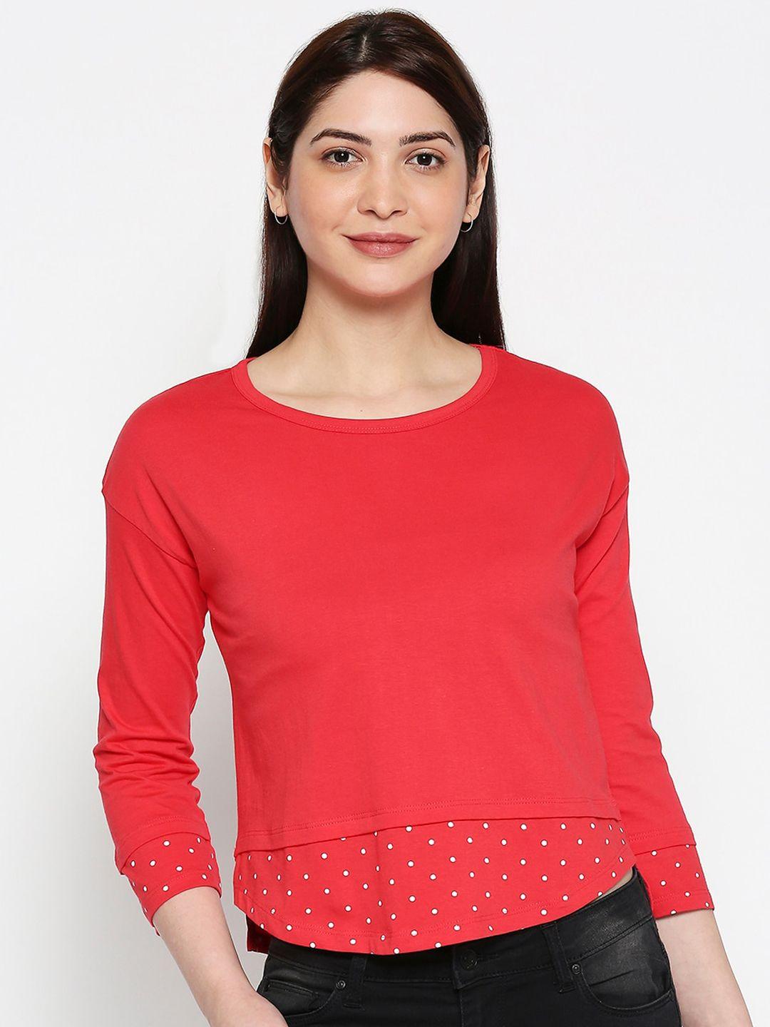 people-women-red-t-shirt