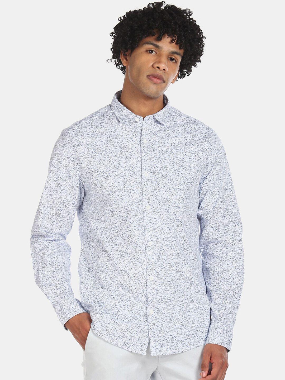 cherokee-men-white-&-blue-regular-fit-printed-casual-shirt
