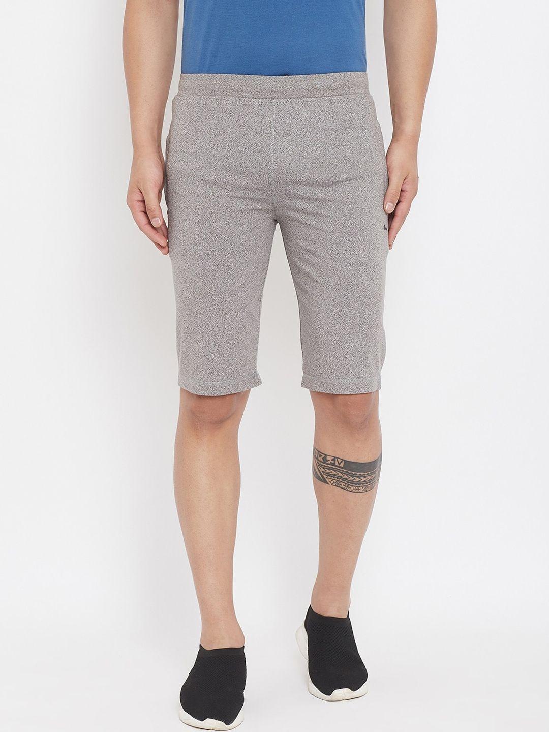 okane-men-grey-melange-solid-regular-fit-sports-shorts