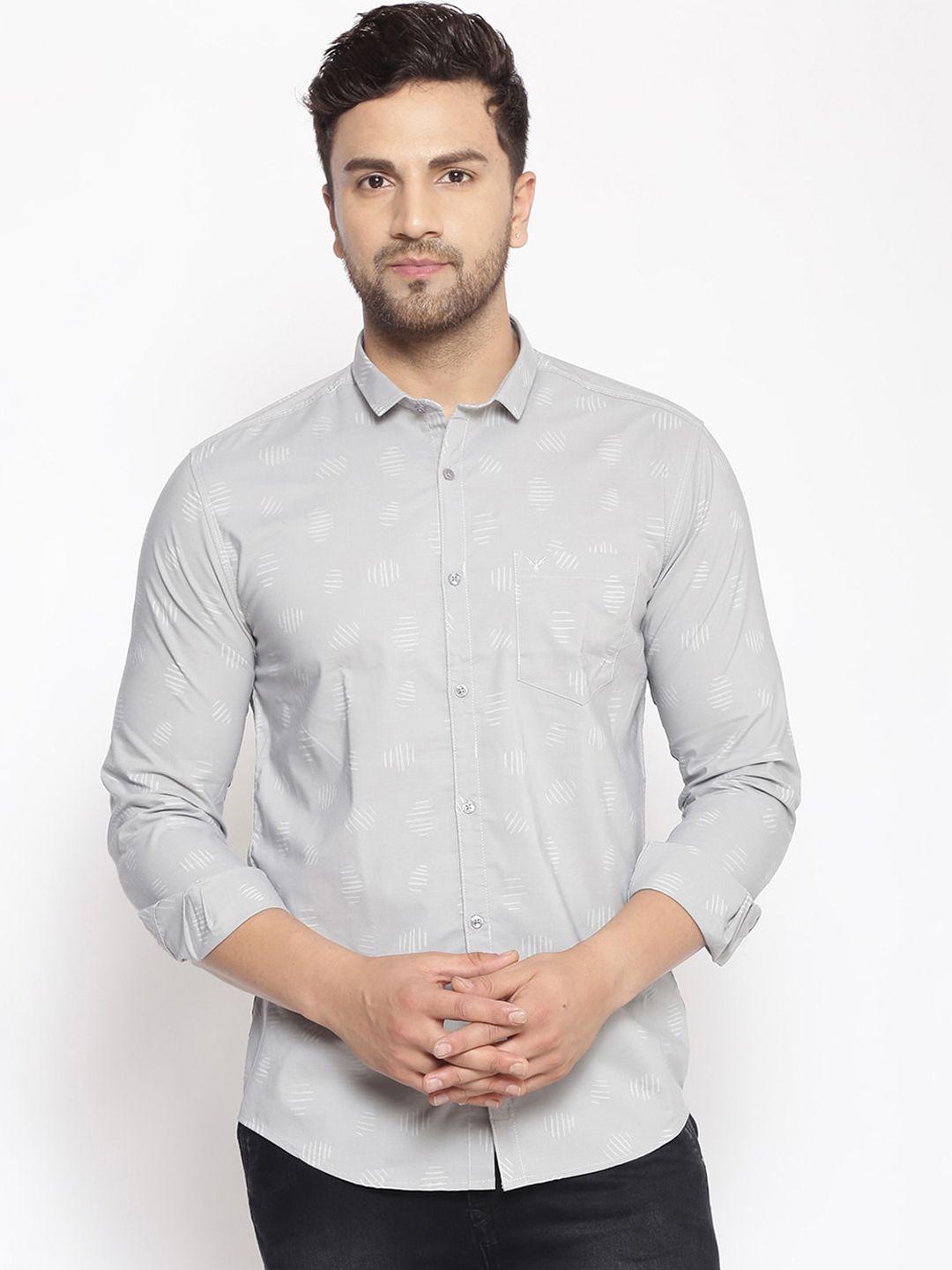showoff-men-grey-&-white-cotton-classic-slim-fit-printed-casual-shirt