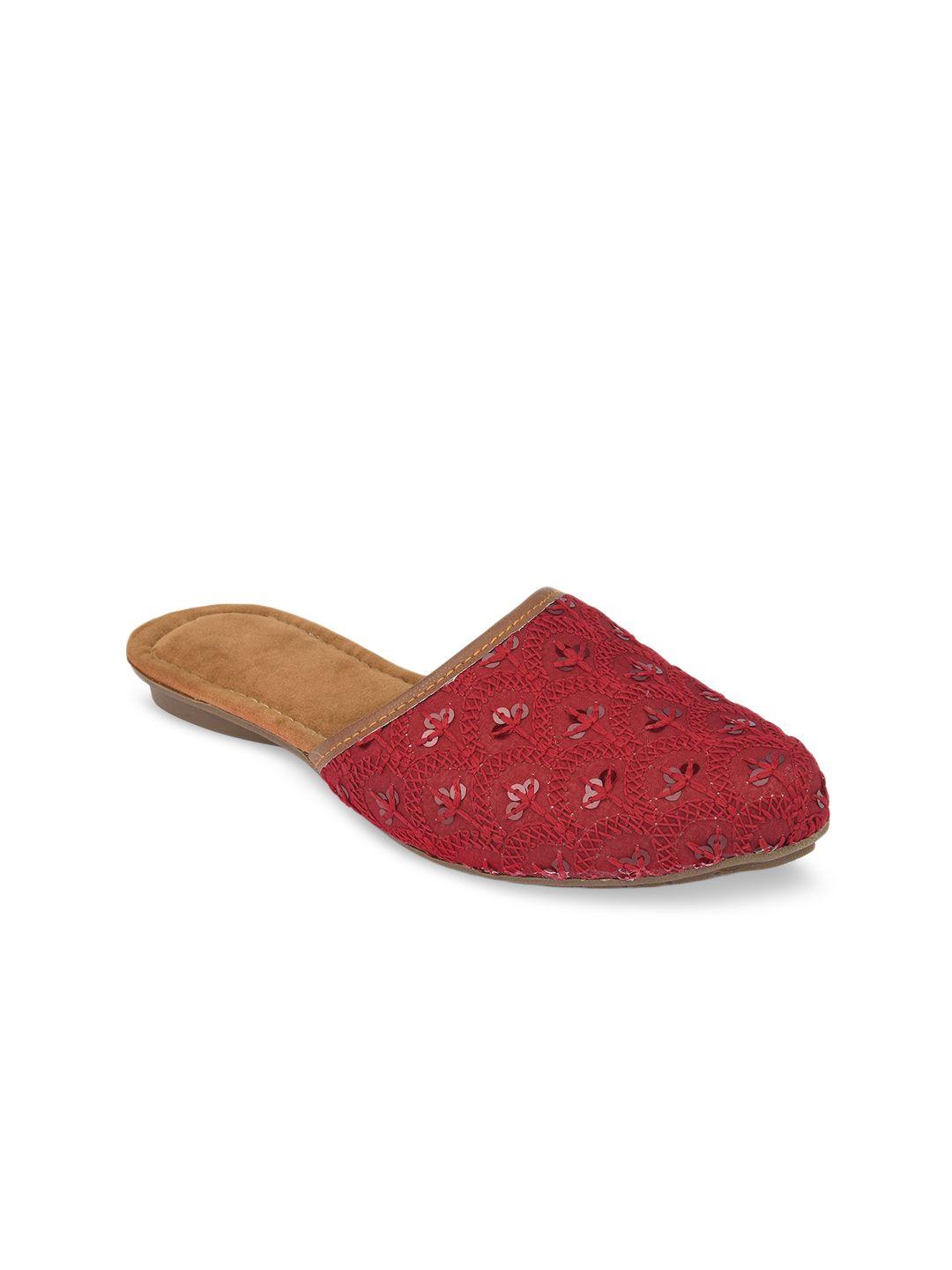desi-colour-women-maroon-embellished-mules-with-laser-cuts-flats