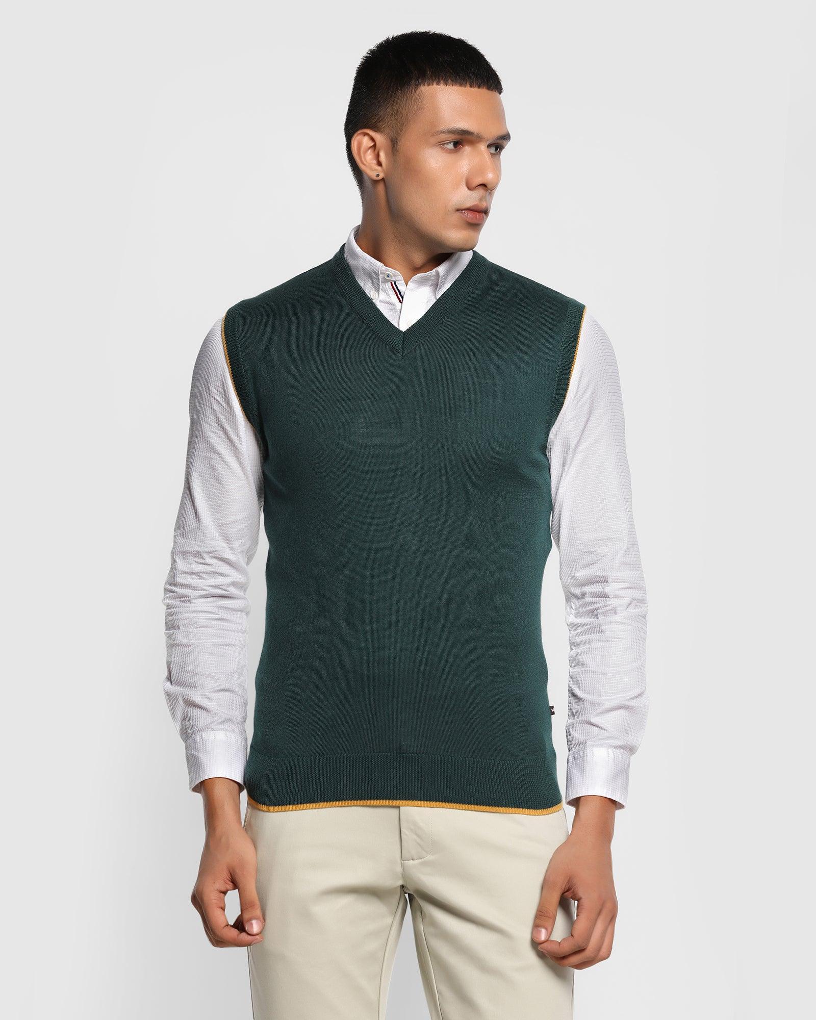 v-neck-forest-green-solid-sweater---xavior
