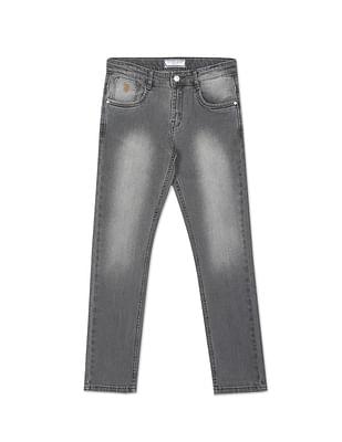 mid-rise-stone-wash-jeans