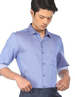 men-blue-classic-regular-fit-striped-formal-shirt