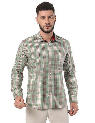 men-light-green-spread-collar-check-casual-shirt