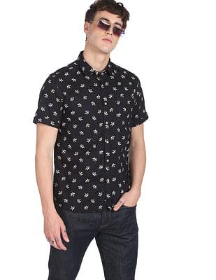 men-navy-spread-collar-floral-print-casual-shirt