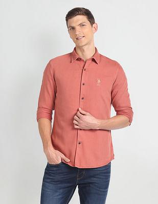 cutaway-collar-solid-shirt