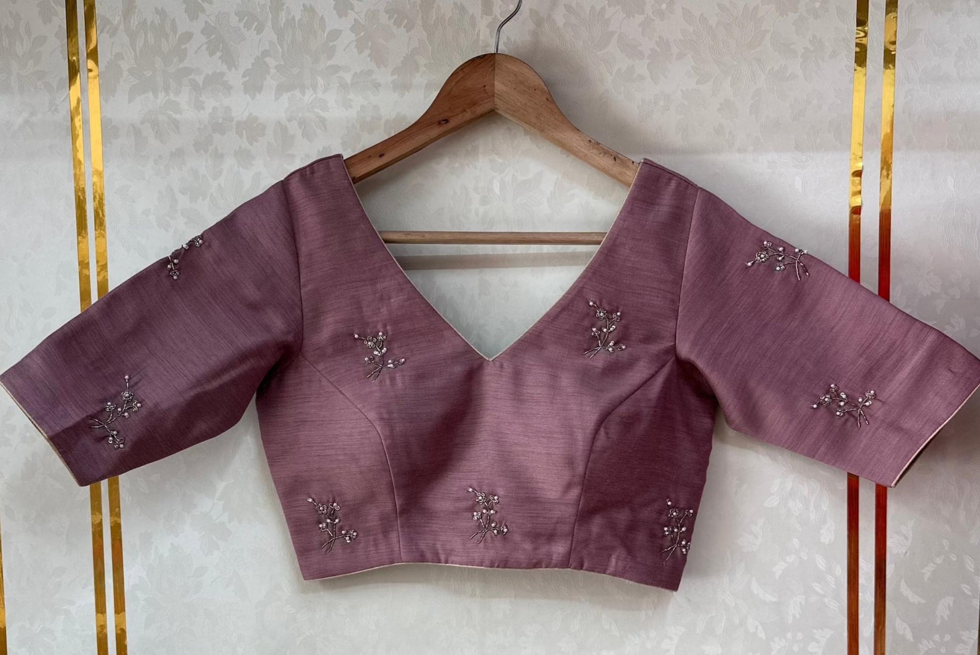 hand-embroidered-chanderi-silk-blouse