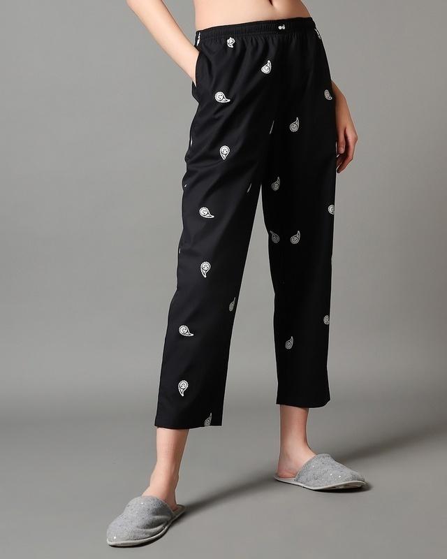 women's-black-all-over-printed-pyjamas