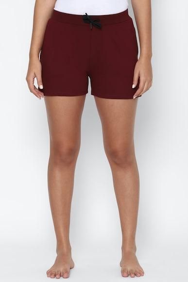 women-maroon-solid-regular-fit-shorts