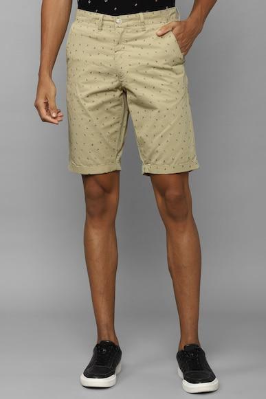 men-khaki-print-slim-fit-shorts