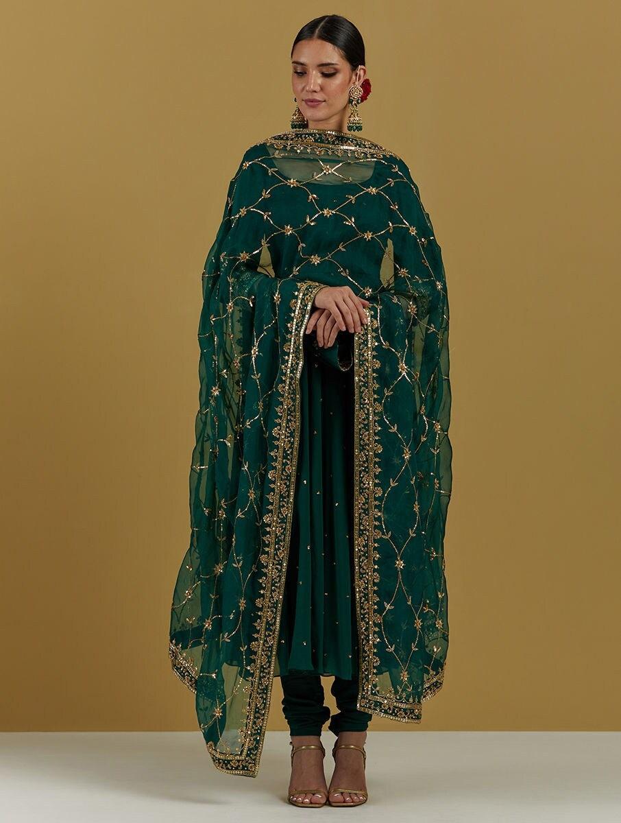 women-green-organza-embroidered-dupatta