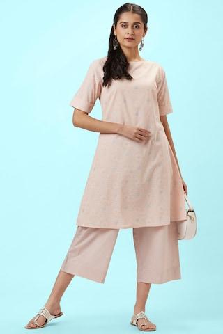 pink-printed-ethnic-round-neck-half-sleeves-knee-length-women-regular-fit-kurta-pant-set