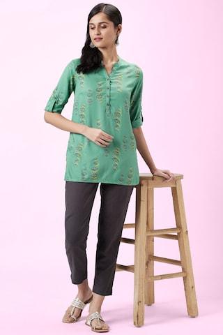 olive-printed-casual-3/4th-sleeves-mandarin-women-regular-fit-tunic
