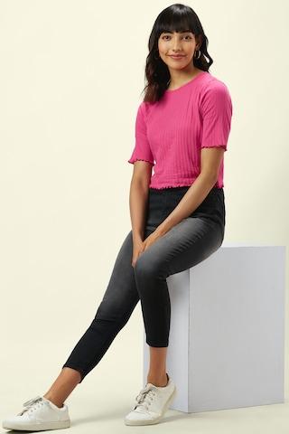 pink-textured-casual-half-sleeves-round-neck-women-slim-fit-t-shirt