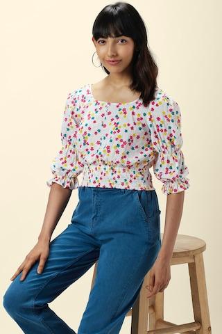 white-floral-printed-casual-elbow-sleeves-square-neck-women-slim-fit-top